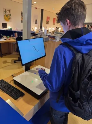 Xoë selfservice uitleenstation